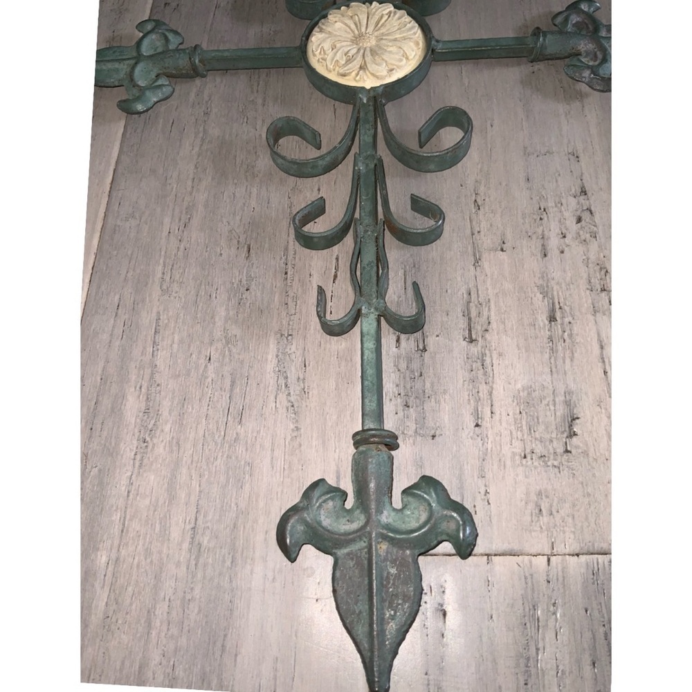Wrought Iron Moss Green Heavy Fleur De Lis Christian Cross 19”X14” Ready To Hang - Picture 4 of 7